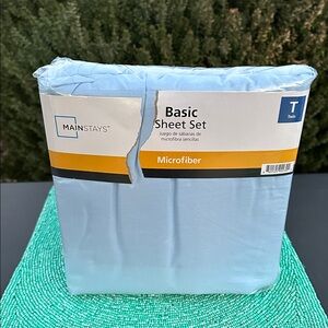 Mainstays 3-Piece Blue Microfiber Sheet Set-Twin size-brand new/never used
